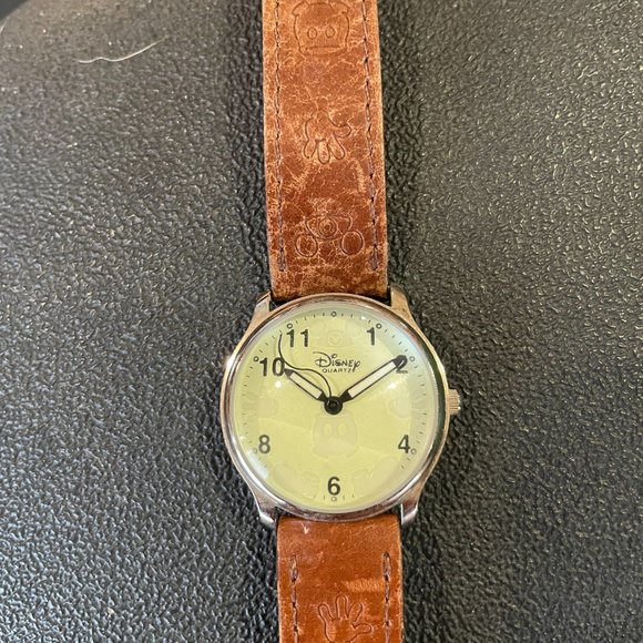 Vintage Mickey Mouse Wrist Watch Disney Time Works Fossil Glow in the dark Mouse main image 4